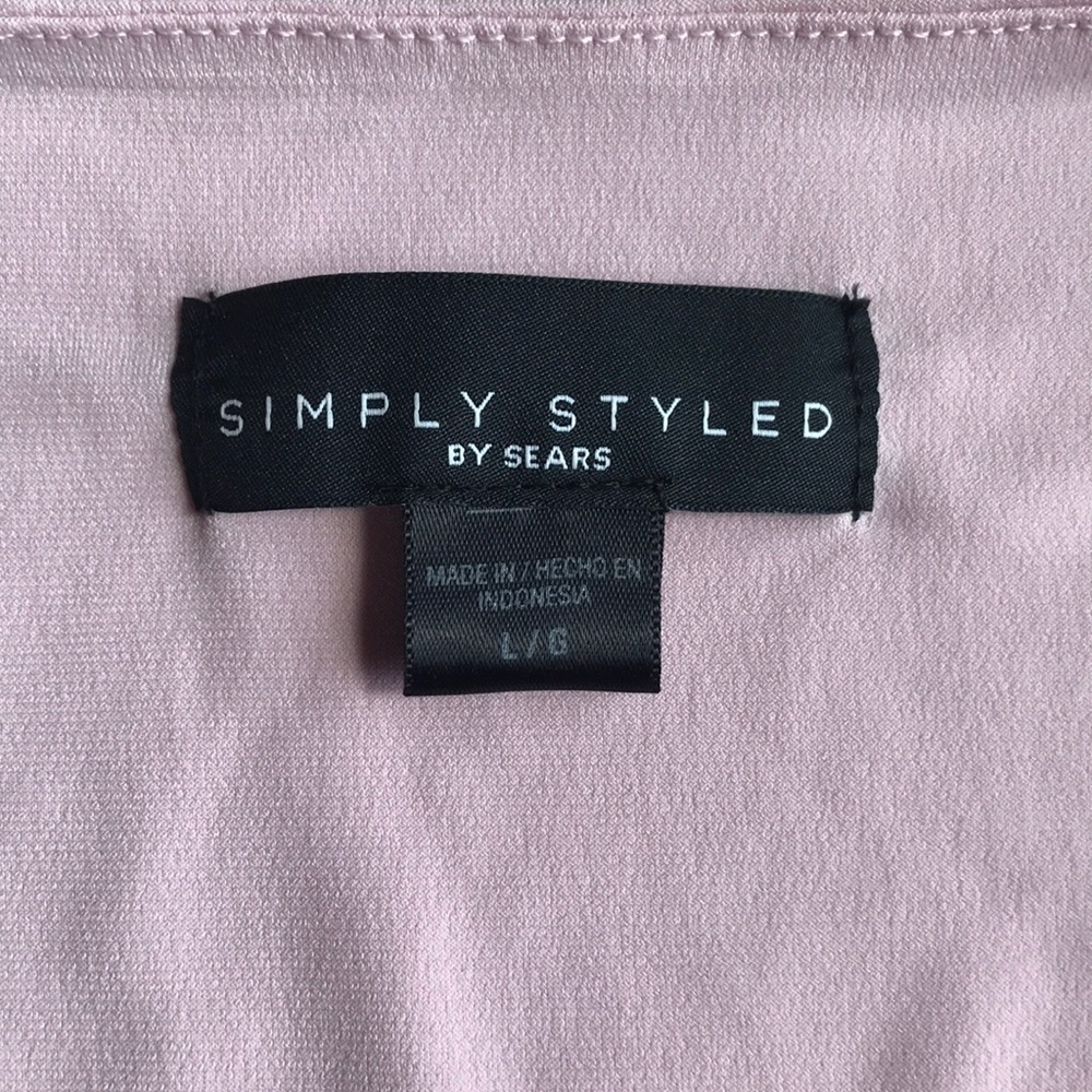 Pink top - Picture 3 of 5